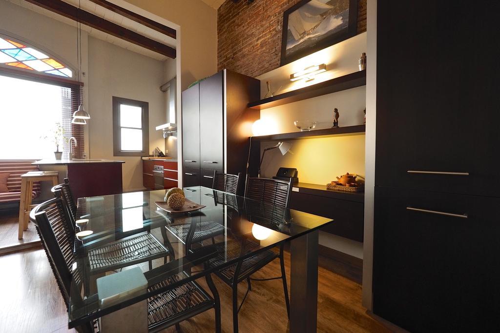 Gracia Terrace Design Apartment *
